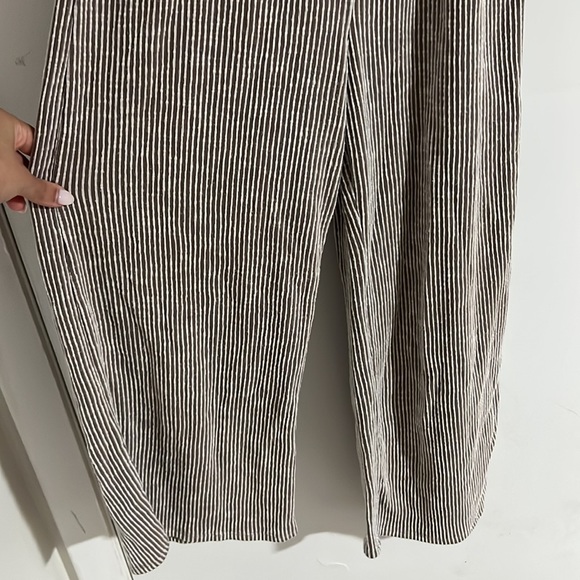 Romper - Picture 3 of 4